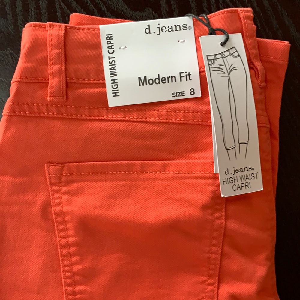D. Jeans high waist capri’s coral pink